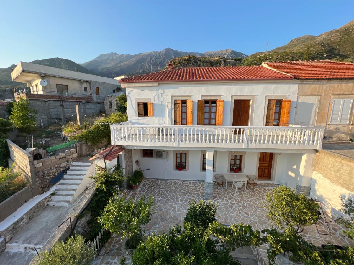 Apartamento Emilios Traditional *